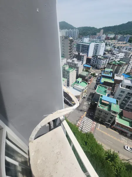 외벽 배관 마감 시공 완료